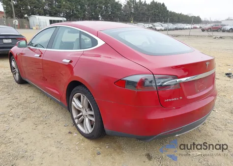 2013 Tesla Model S из США, поврежденный, VIN 5YJSA1DG4DFP20394